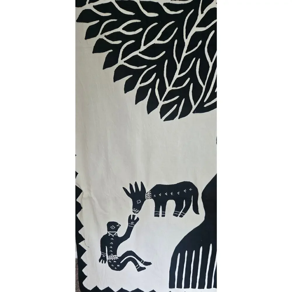 Tilonia Wall Hanging Tree of Life Black/White Tapestry